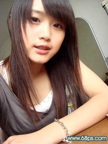 Photoshop调色教程:青色调MM照片